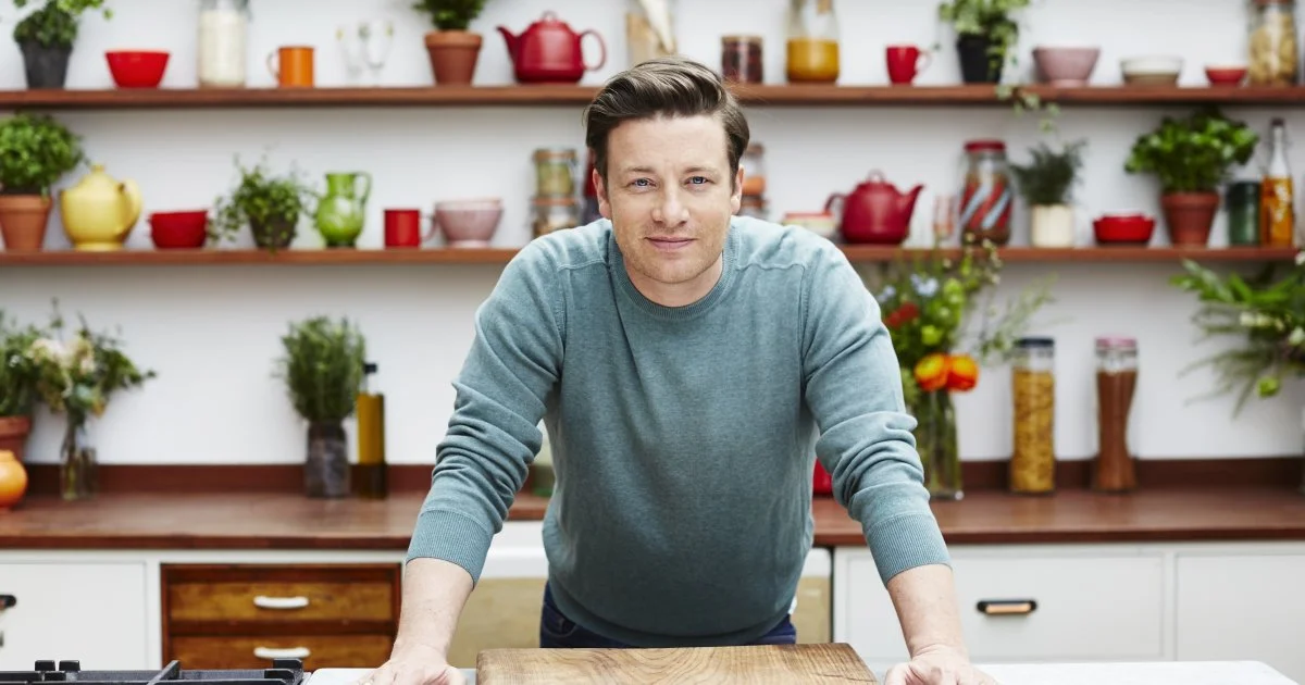 http---o.aolcdn.com-hss-storage-midas-62ef3713fe94a99cd13c28e3ed44d829-205251240-Jamie+Oliver+1.jpg
