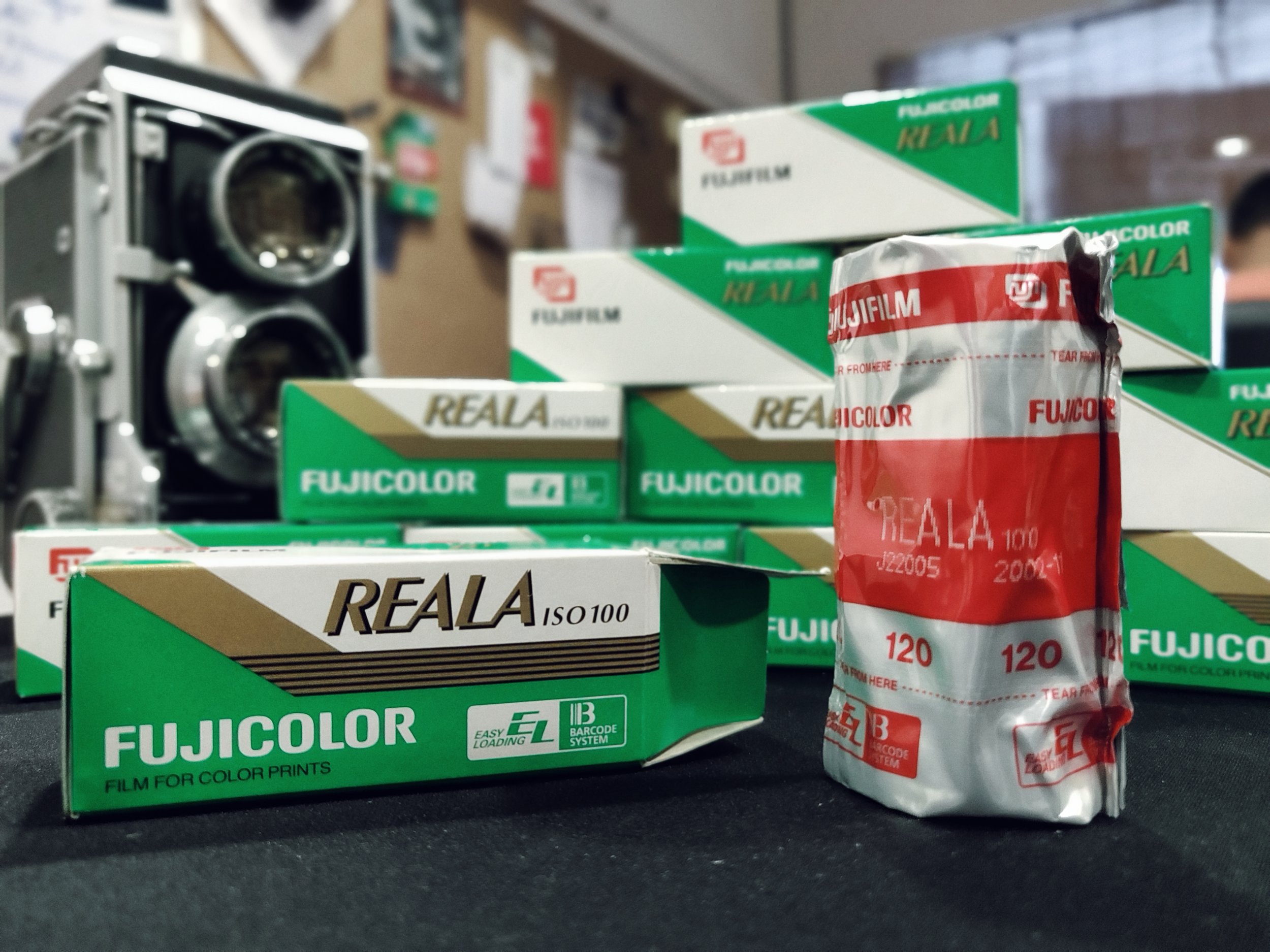 Fujicolor Reala ISO 100 (Expiry - Oct 1999)