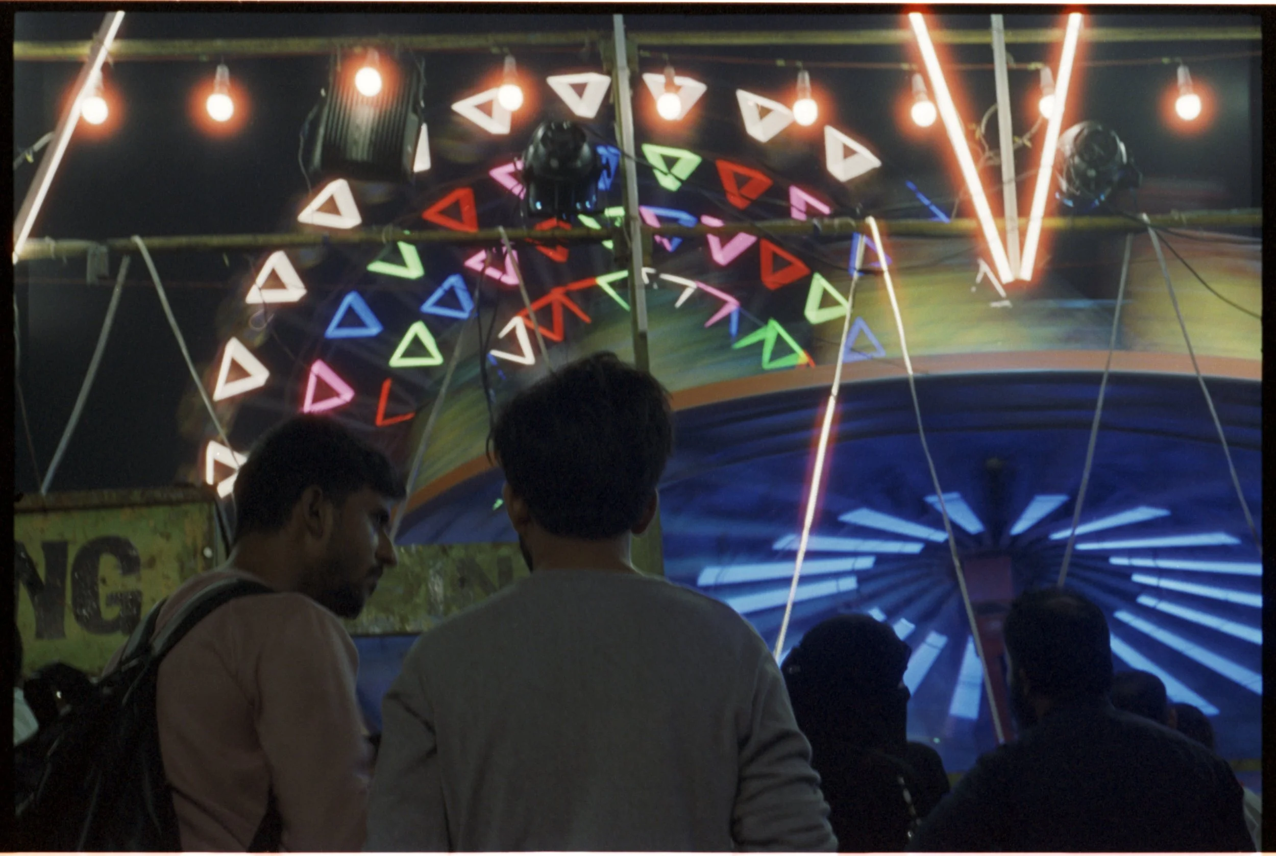 Cinestill800T35_MahimFair_2.jpg
