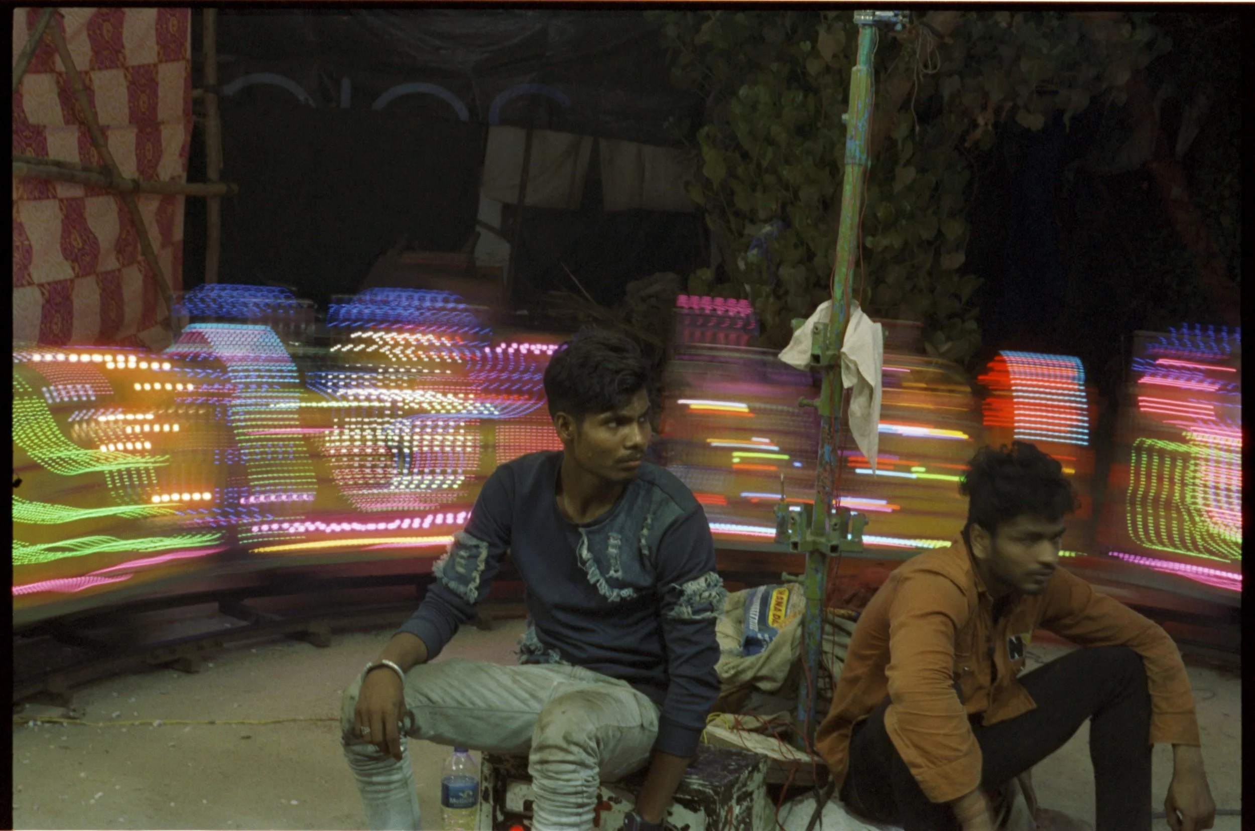 Cinestill800T35_MahimFair_22.jpg