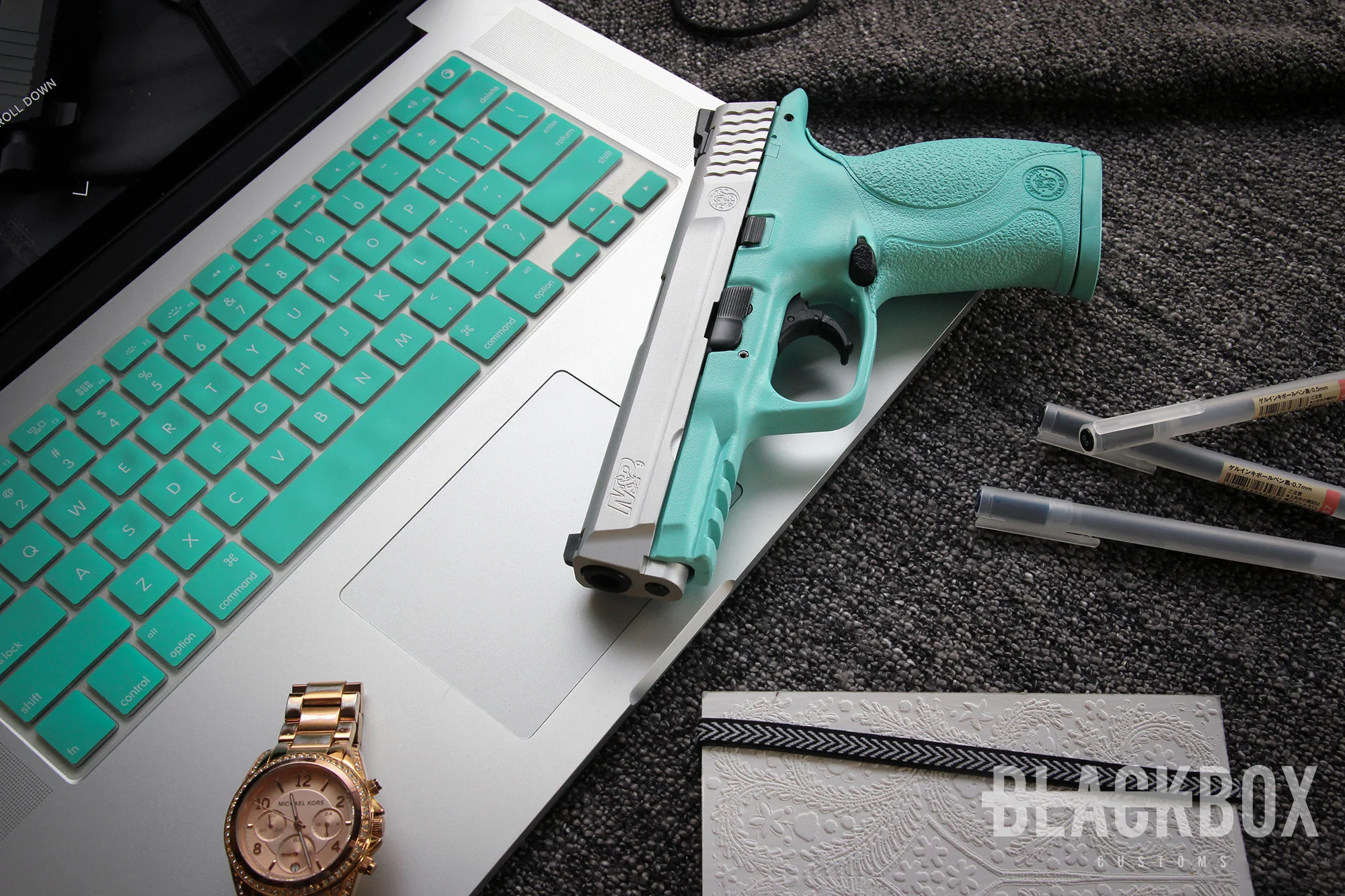 (075) Smith & Wesson M&P9 - Tiffany Theme