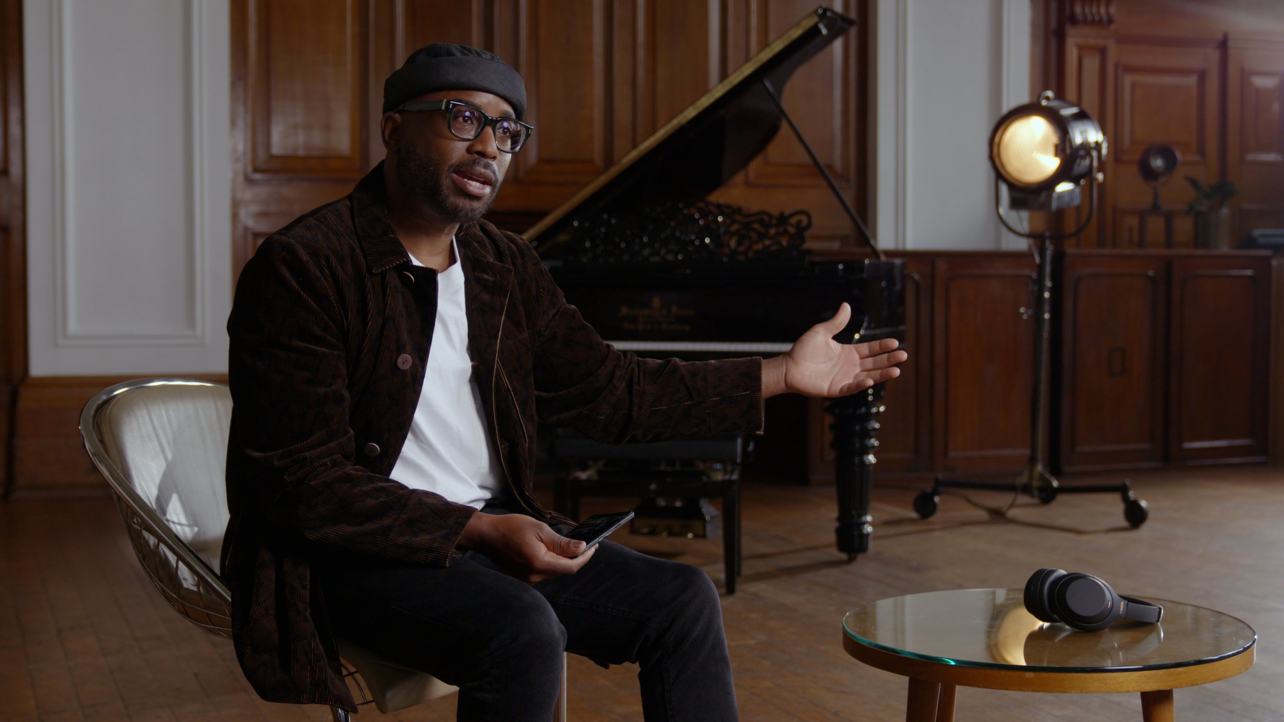 Listen with Xperia - Alexis FFrench