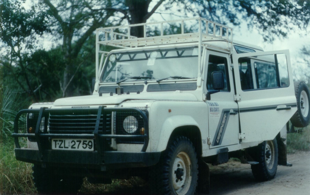 1995: The famous Landrover Defender