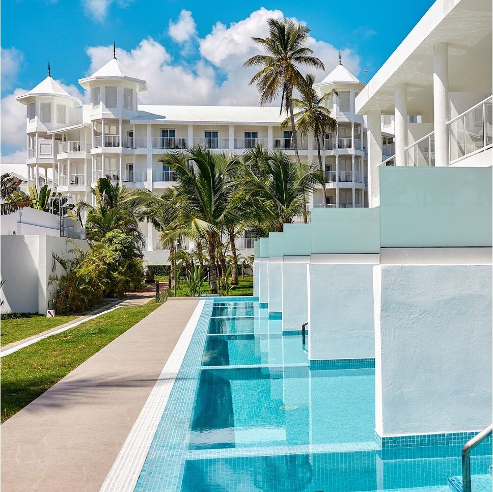 You've been dreaming of that vacation forever. Now all it needs is a hotel like Riu Palace Zanzibar to give it all the magic and romance you're looking for.

📷: @riuhotels

#RoyalTourTanzania #travel #lazylagoonislandlodge #lazylagoon #islandescape 