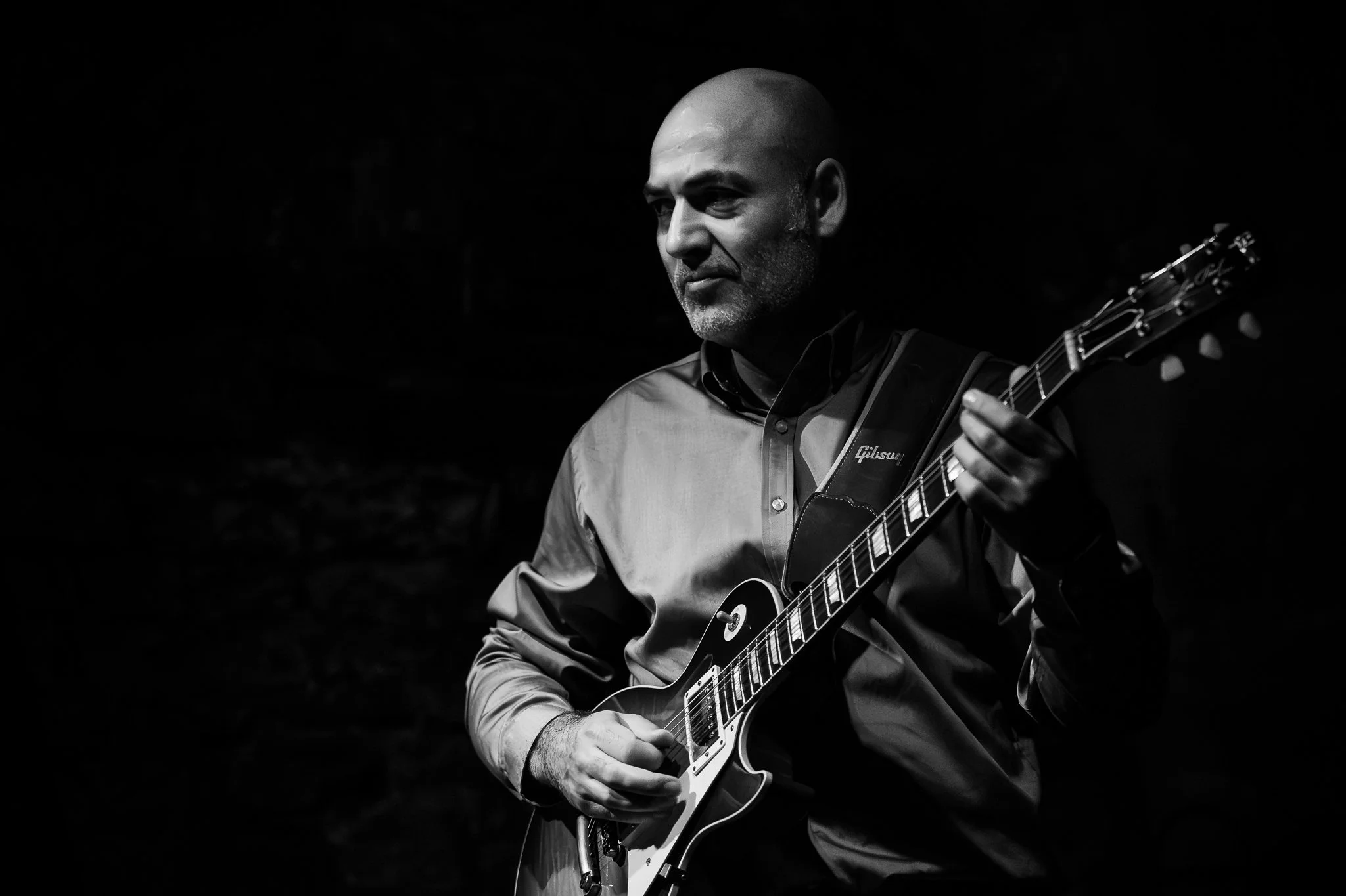 Adam Tvrdý – electric guitar, AghaRTA Jazz Centrum, Prague, January 2023.