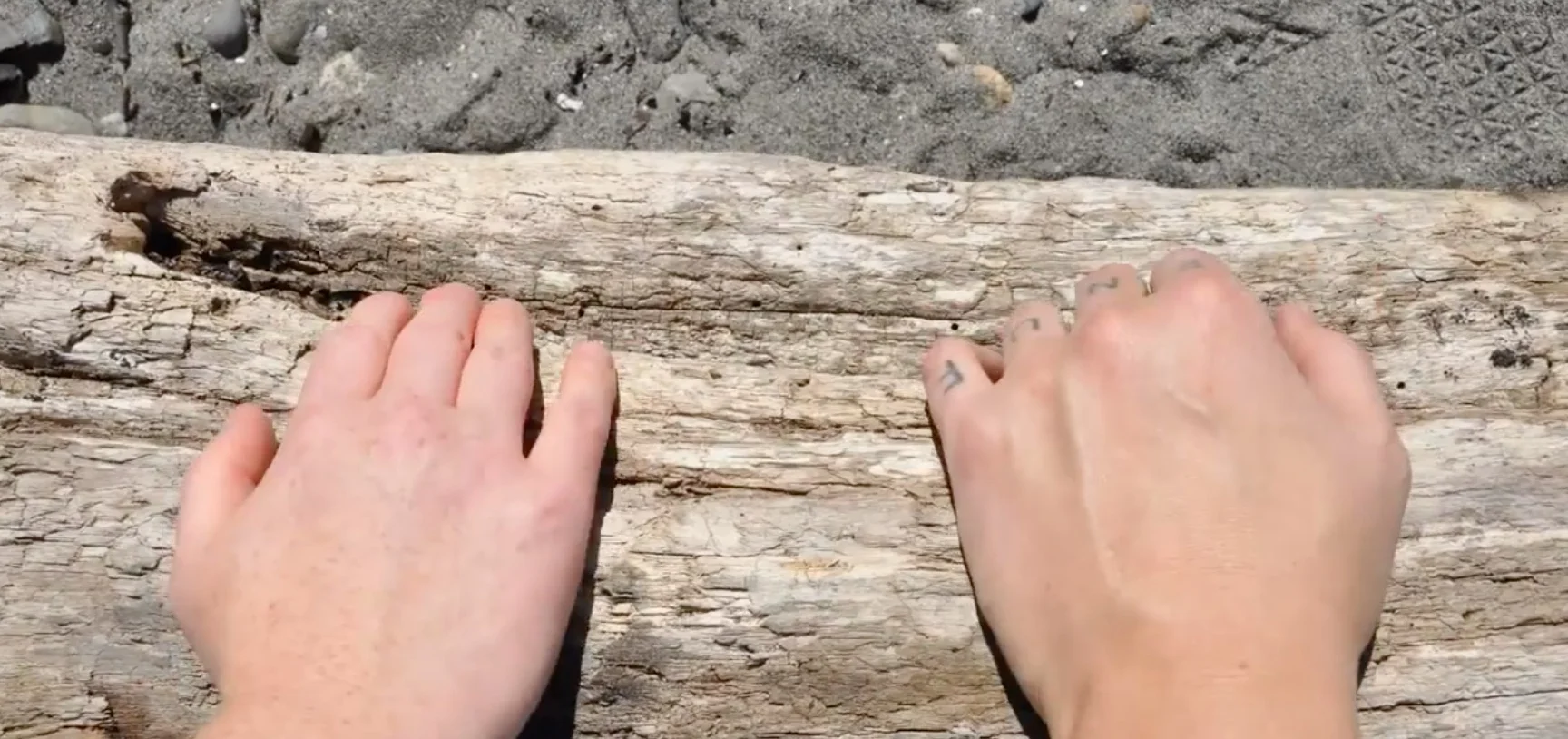 Video - I Don't Know What To Do With My Hands