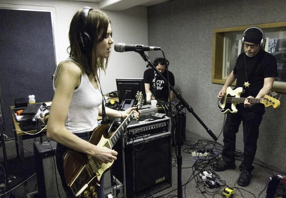 Juliana Hatfield Three Live Session | Jefferson Public Radio