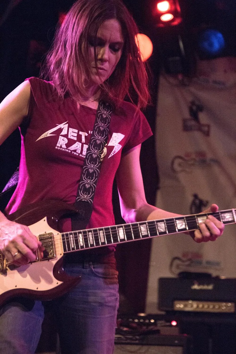 Juliana Hatfield performing at Hot Stove Cool Music in January 2015. Photo © David Young