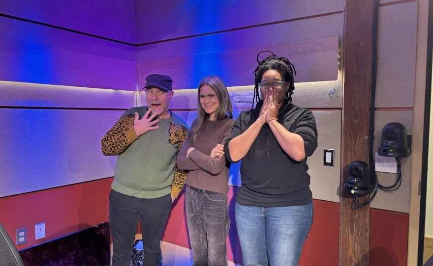 Video - Juliana Hatfield LIVE on The Fabulous 413