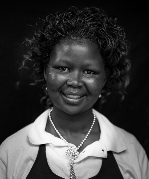 Evelyne Otieno, Pottery Glazing