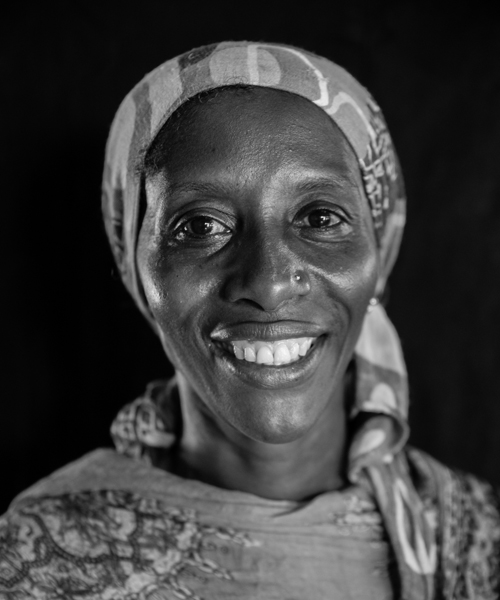 Hadija Bakari, Palm Leaf Weaver