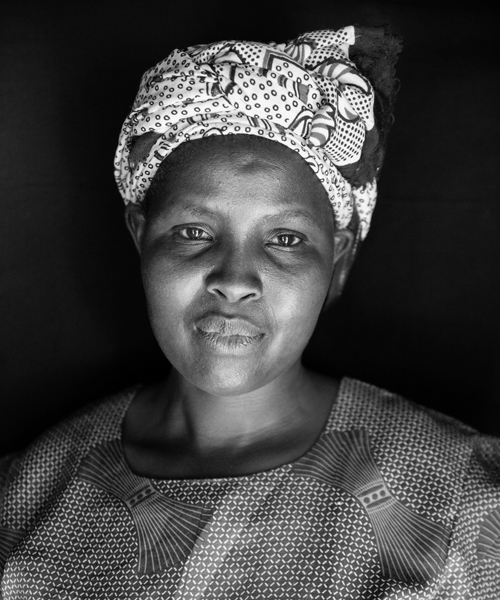 Sarah Nyabiage, Soapstone Carver