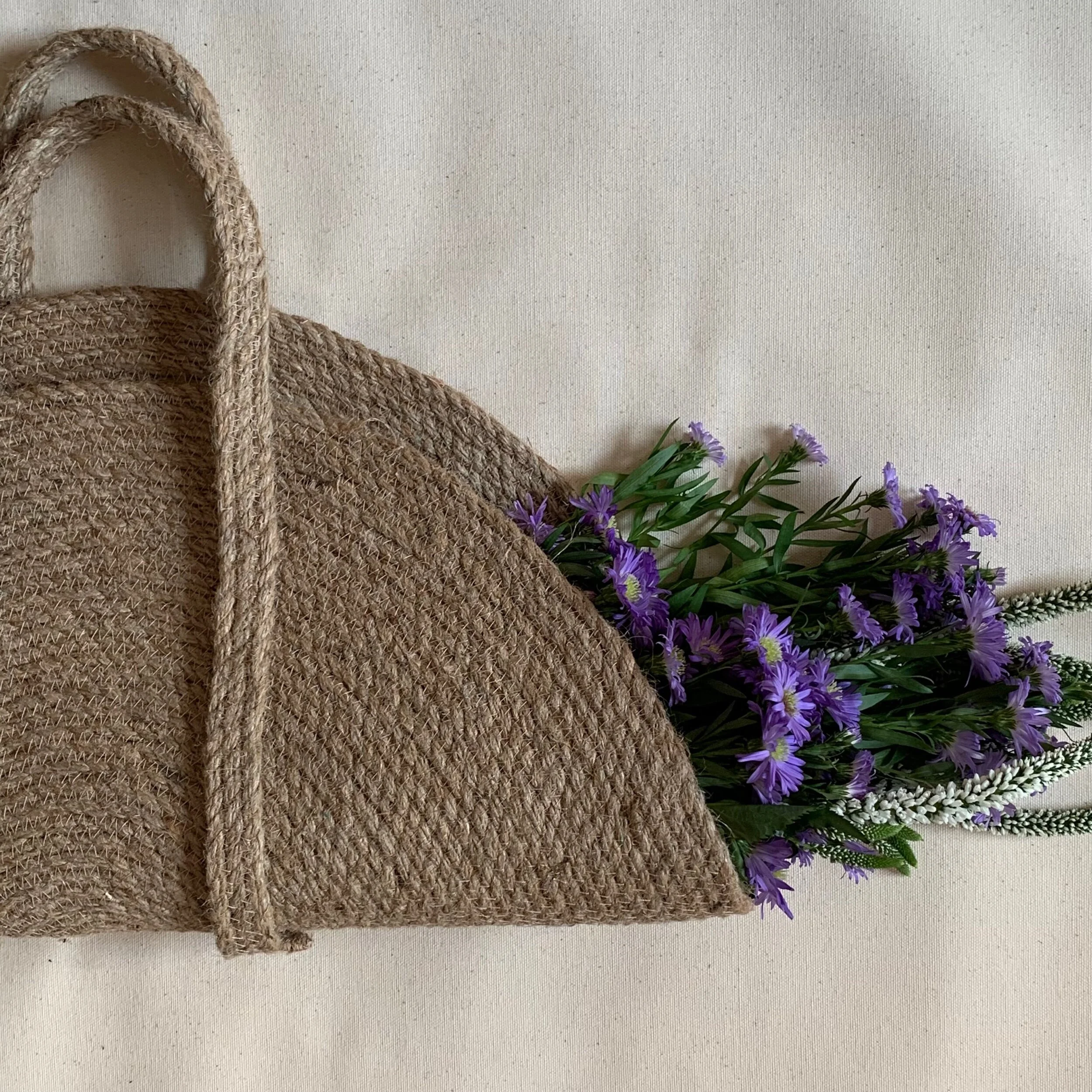 0CFE69CF-C4B3-4B45-90D8-E14649615243