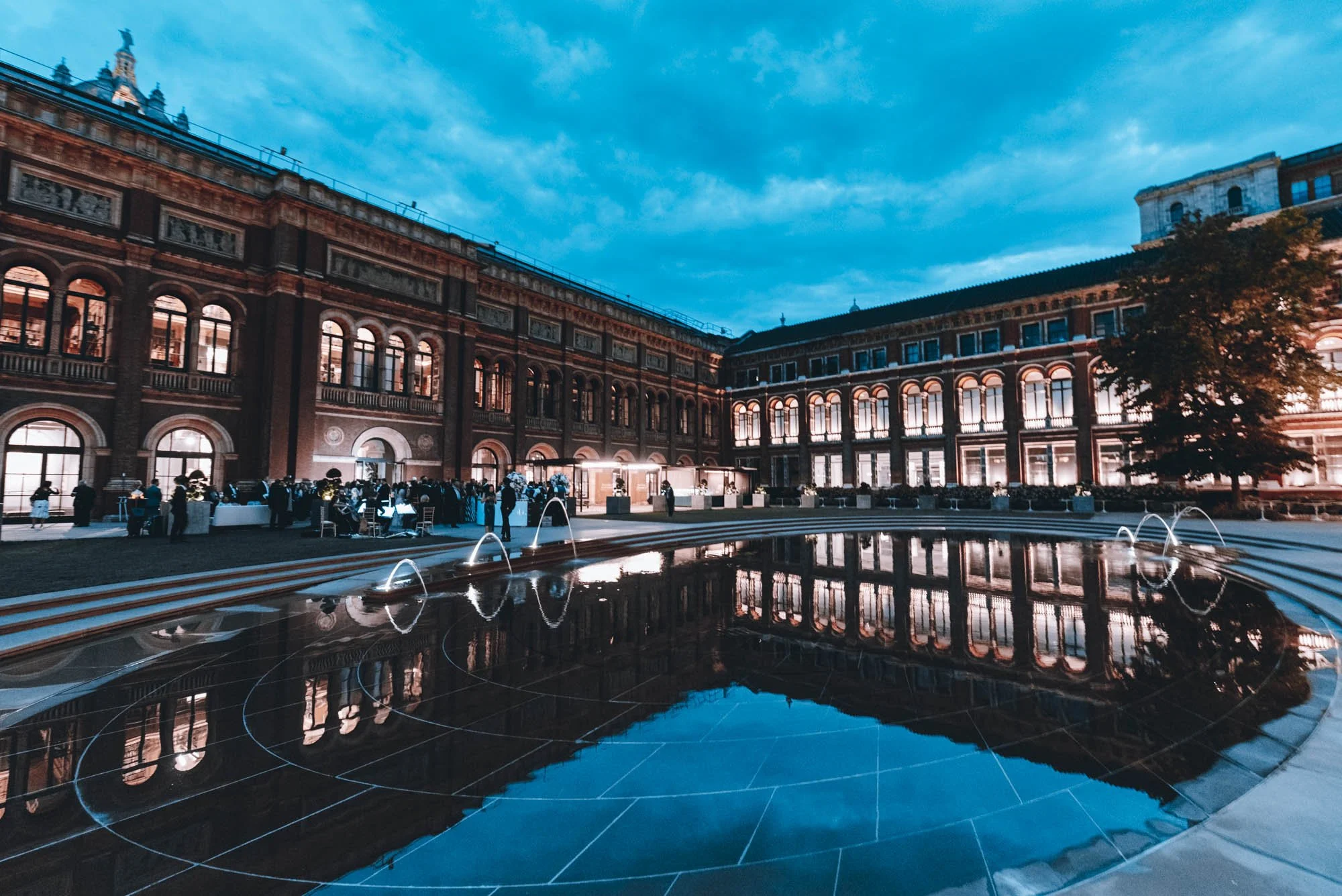  Venue: The V&amp;A Museum, Design and Production: Bespoke Events London 