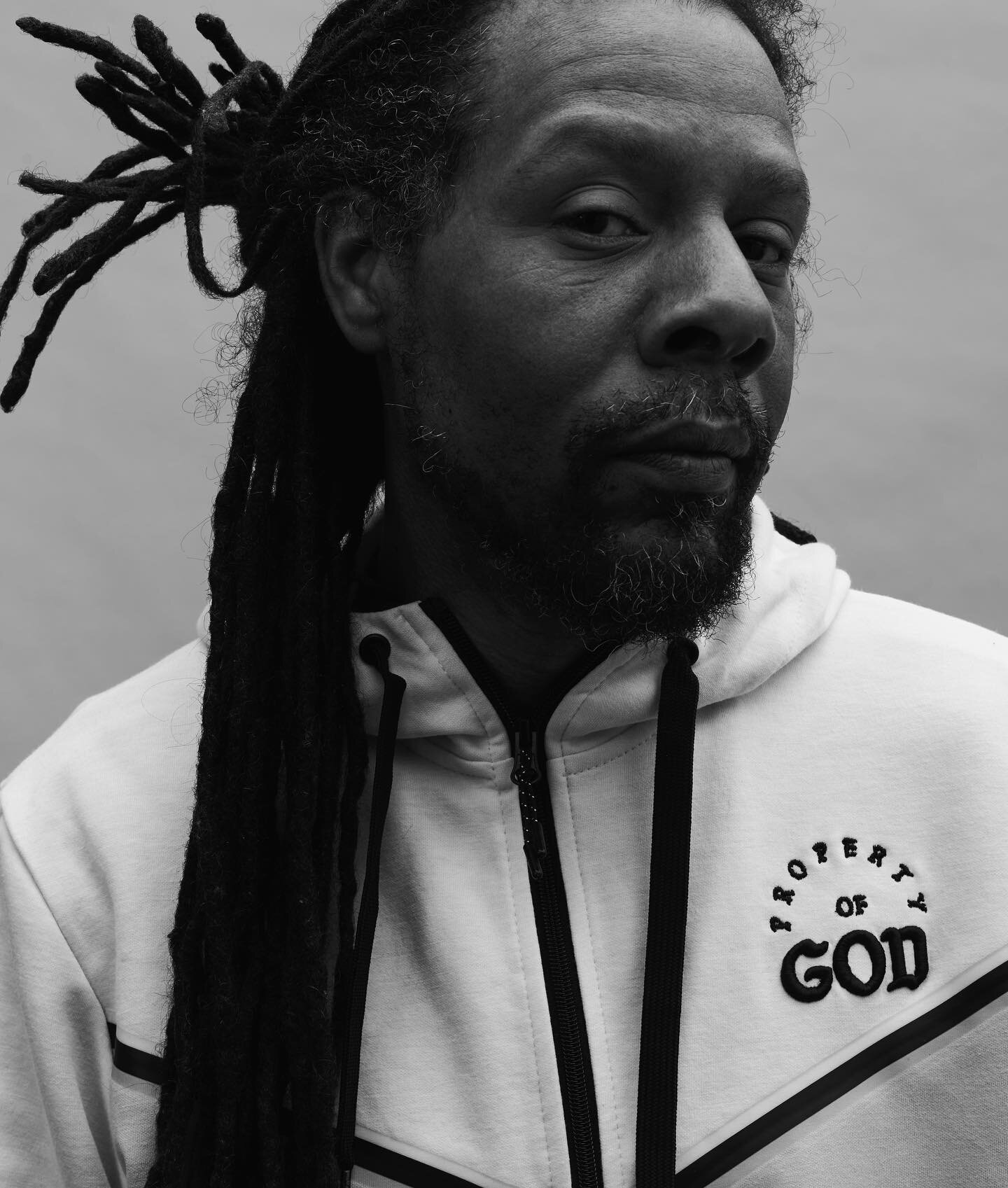 @propertyof_god  @orarestr8s #mensfashion #portrait #dreads