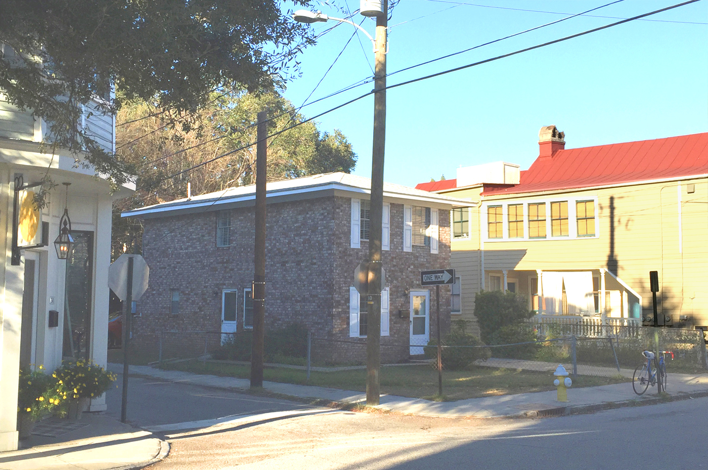 Existing view at the corner.