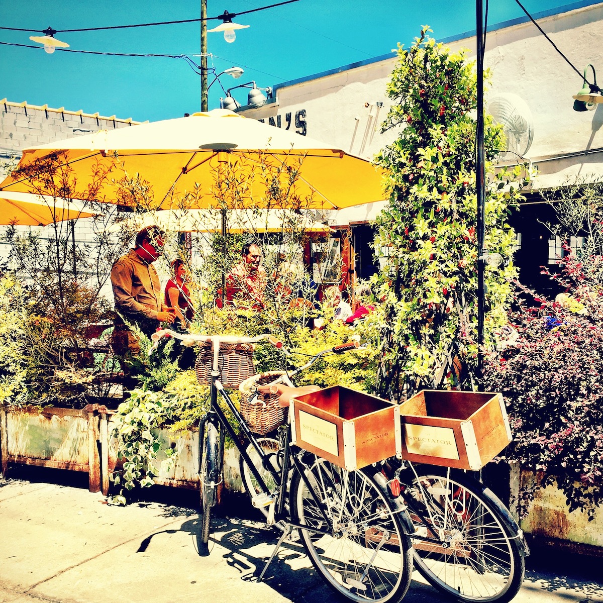 I was happy to see a pair of Spectator Hotel bikes parked at Leon's one afternoon. Hand it to the boutique hotel traveler to venture this far up the road for some good eats.