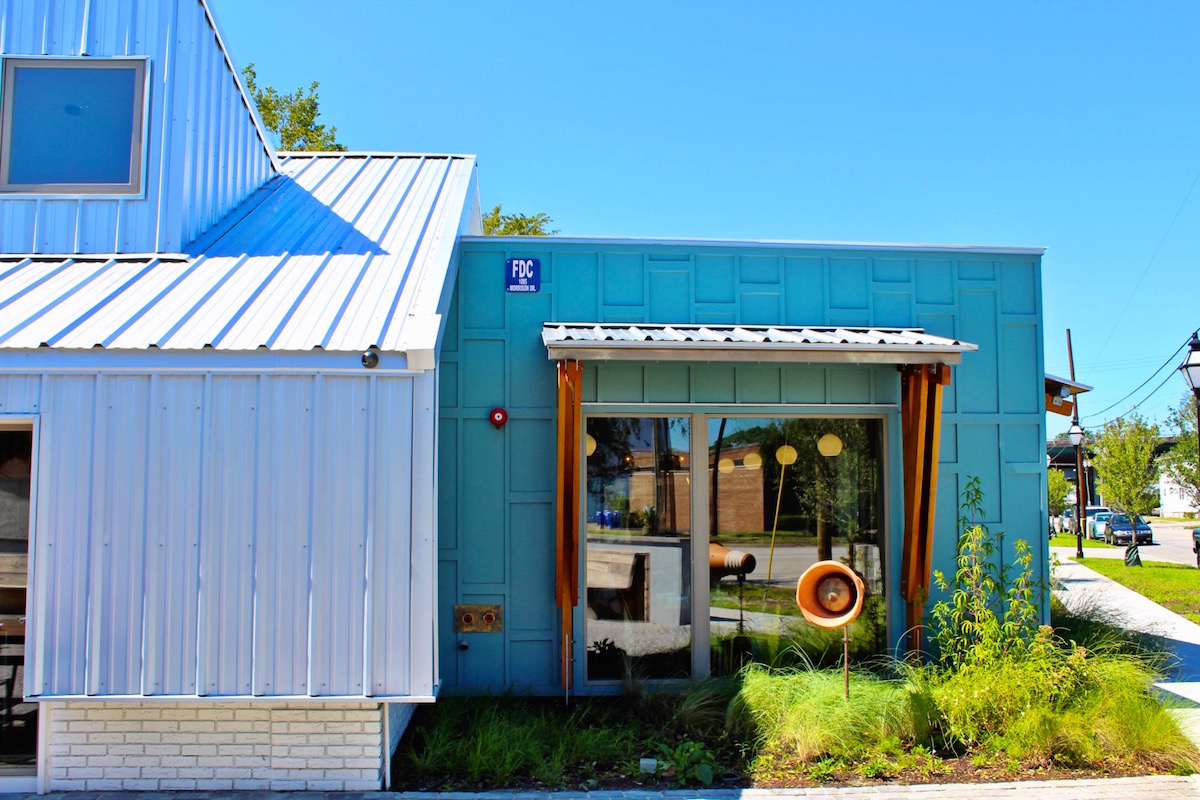 I love the colors at Butcher and Bee.