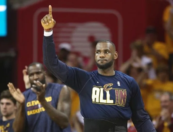 LEBRON LEADS CAVS TO 2ND NBA FINALS APPEARANCE