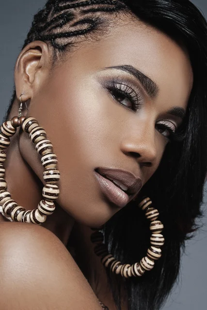 [ARTIST] Algebra Blessett