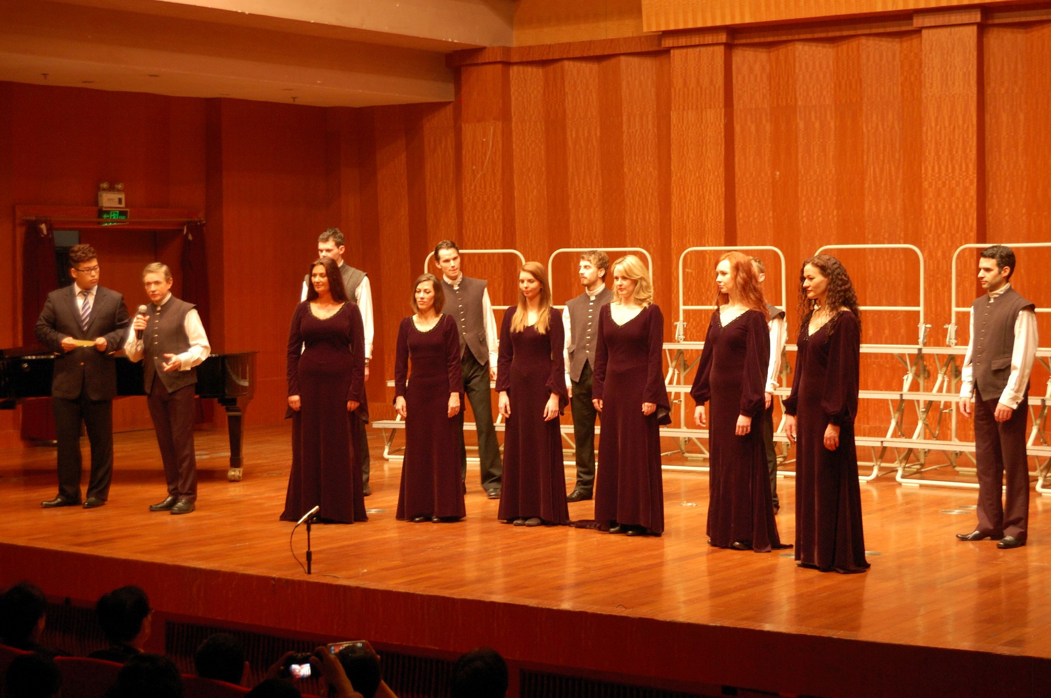Workshop & Presentation at the Shanghai Conservatory, 2012 : Image Rogier Janssen