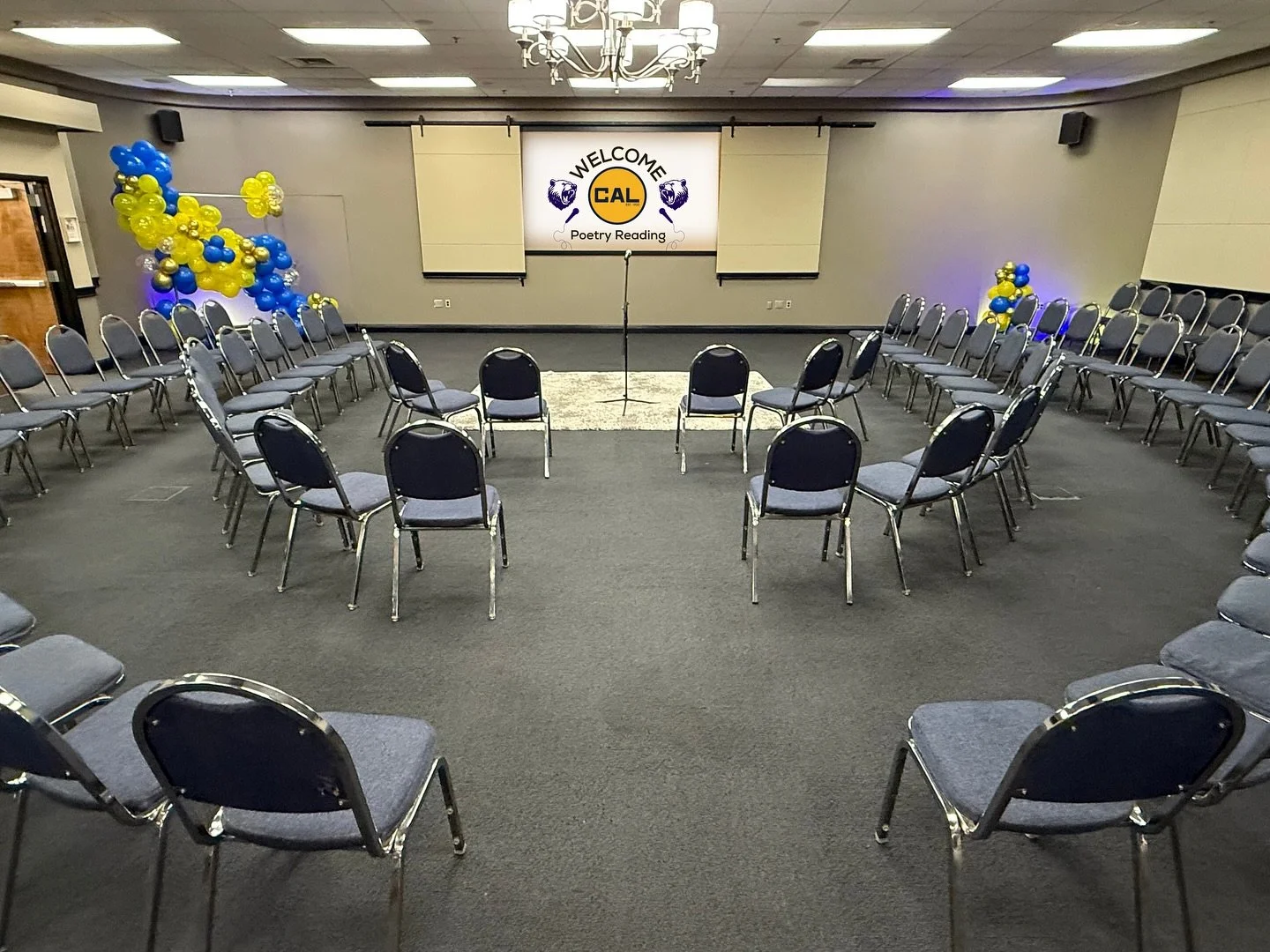 School fundraisers are our favorite,
2nd annual poetry night loading&hellip;.we said yes 🐻💙💛🎤💛💙🐻

#gocal #schoolfundraiser #fundraiser #sacramentoschools #givebacktothecommunity #supportthearts #community #sacramento