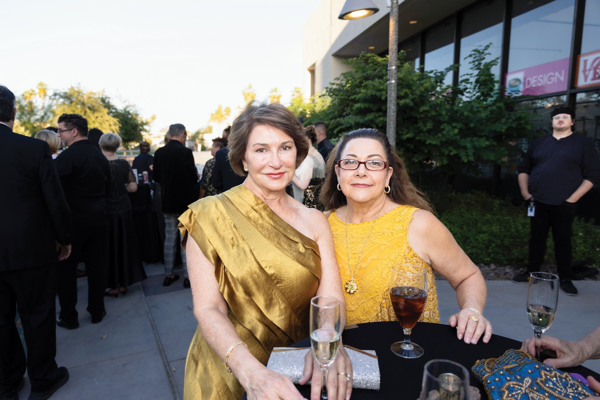 ARTrageousGala-3.jpg