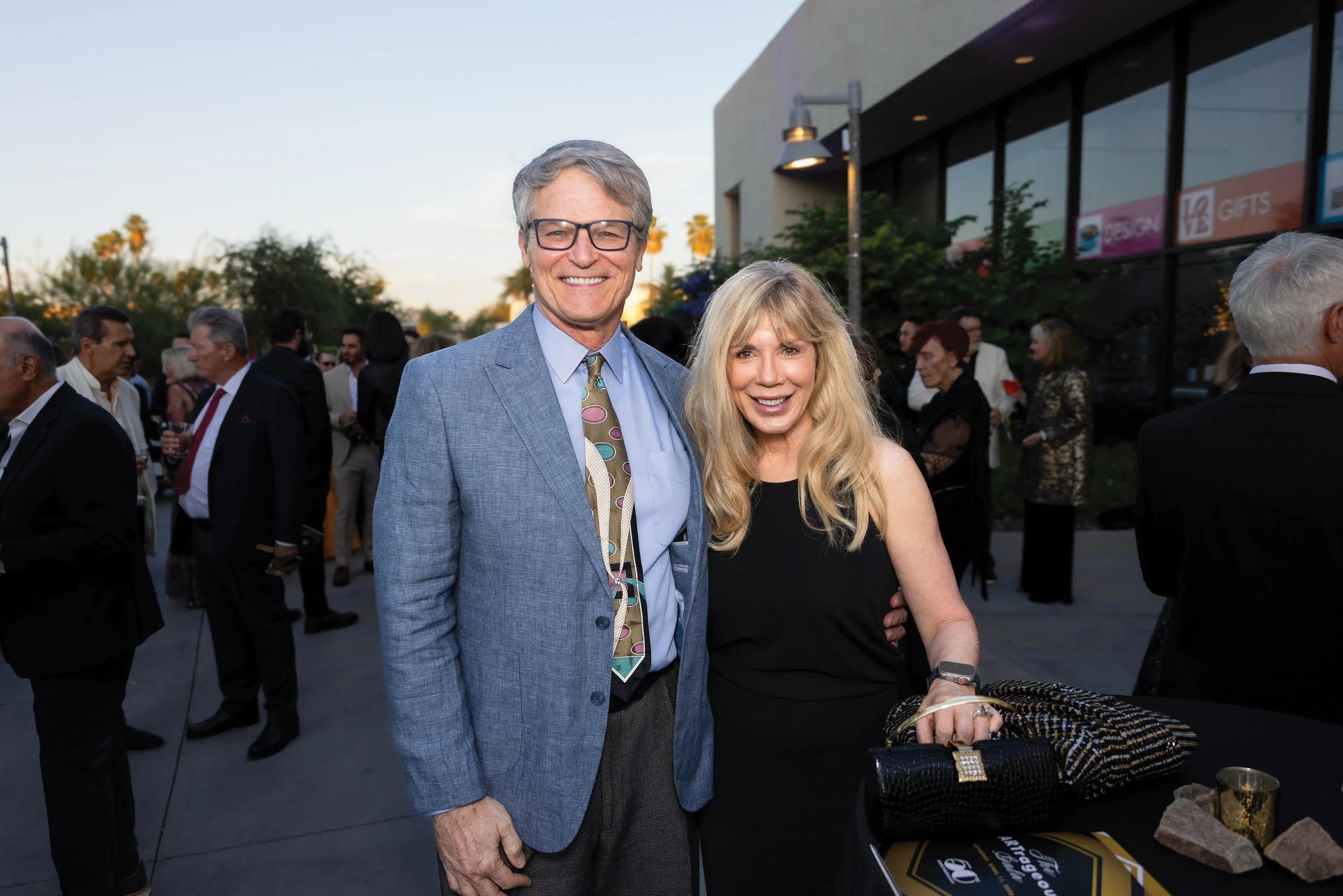 ARTrageousGala-17.jpg