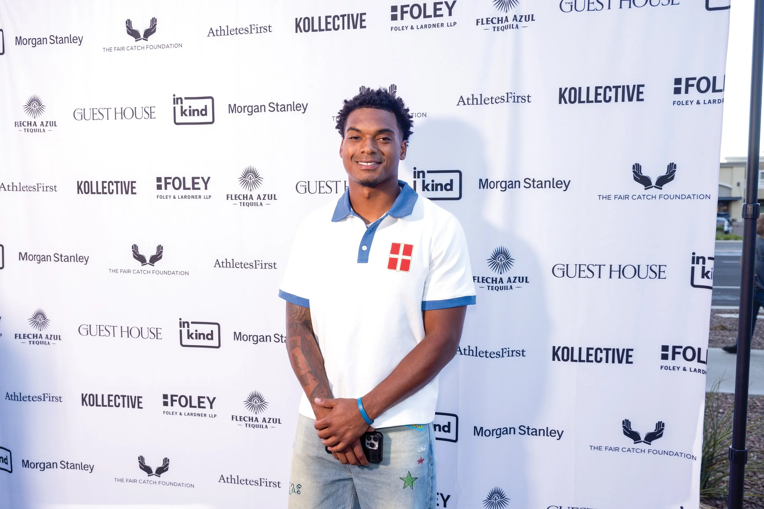 CelebrityWaiter-15.jpg