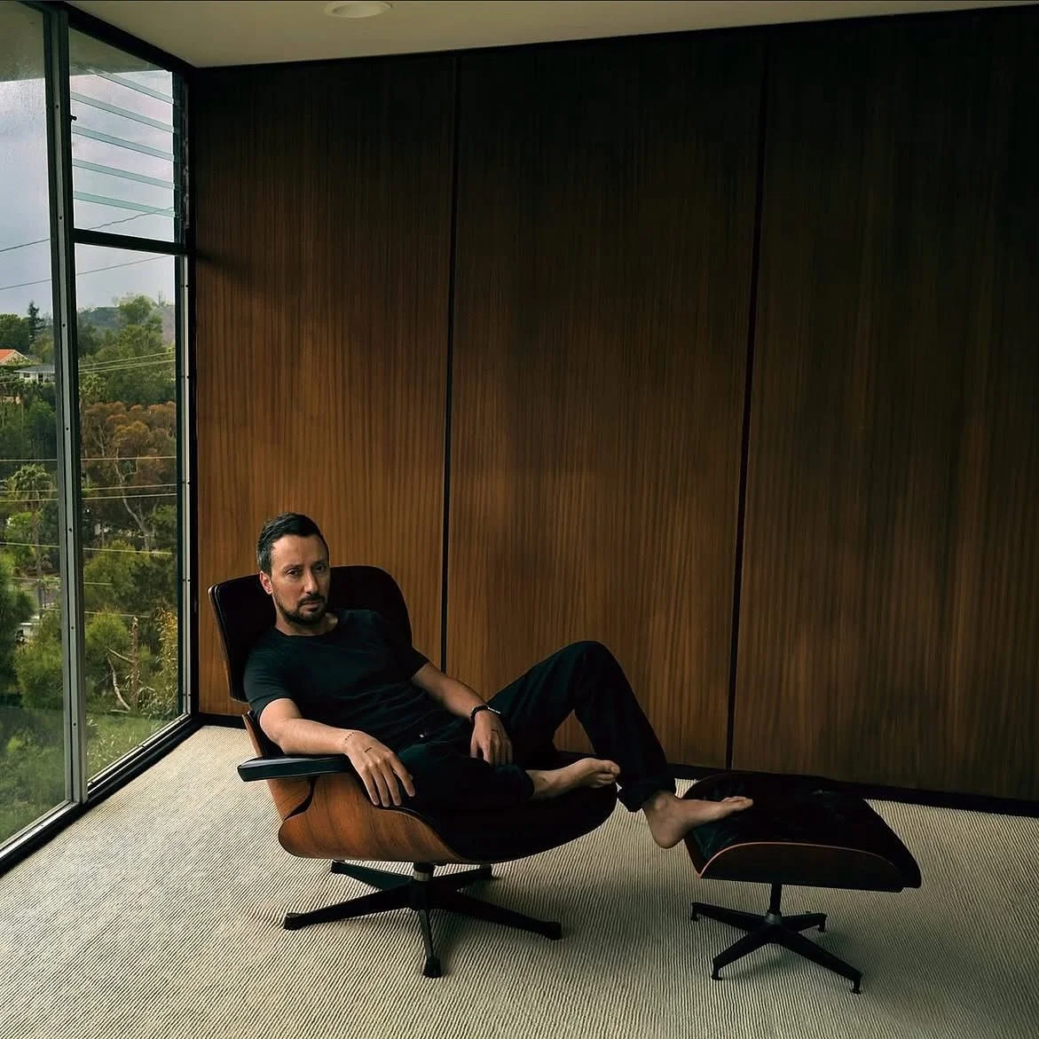 VOGUE DECEMBER ISSUE 2025
Anthony Vaccarello @anthonyvaccarello 
Gwyneth Paltrow @gwynethpaltrow 
Photographed by @annieleibovitz 
Styled by @yohanalebasi
Hair @hairbylorenzomartin
Makeup @georgieeisdellmakeup
Grooming @thisjenna
Manicurist @ashlie_j