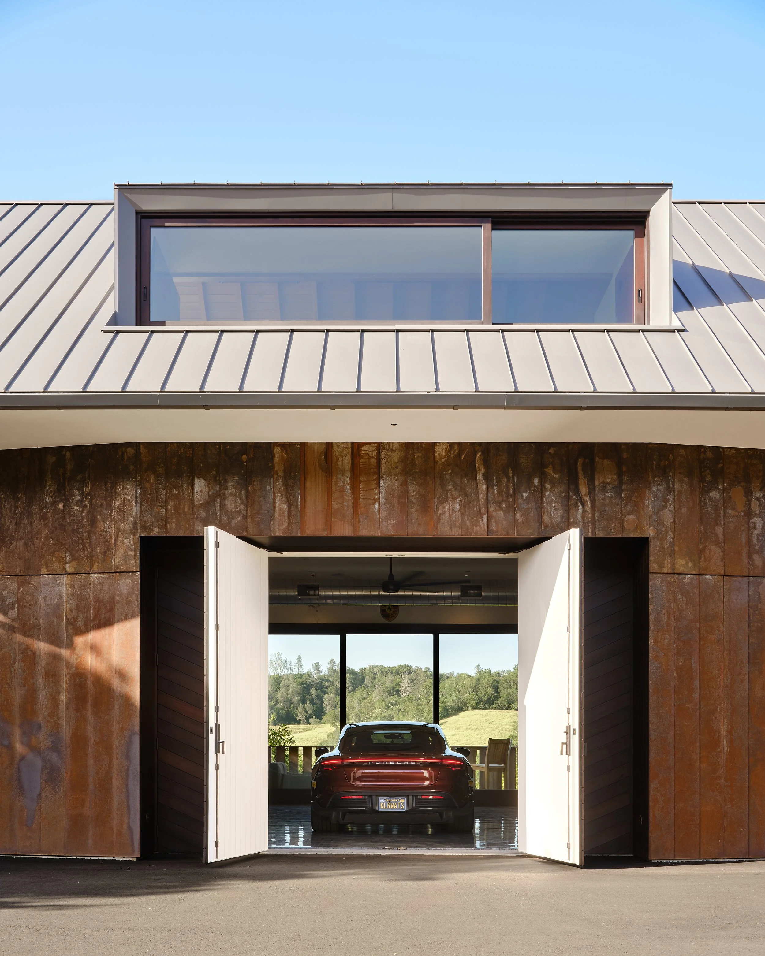 IBV_Porsche-Barn__0471_V2.jpg
