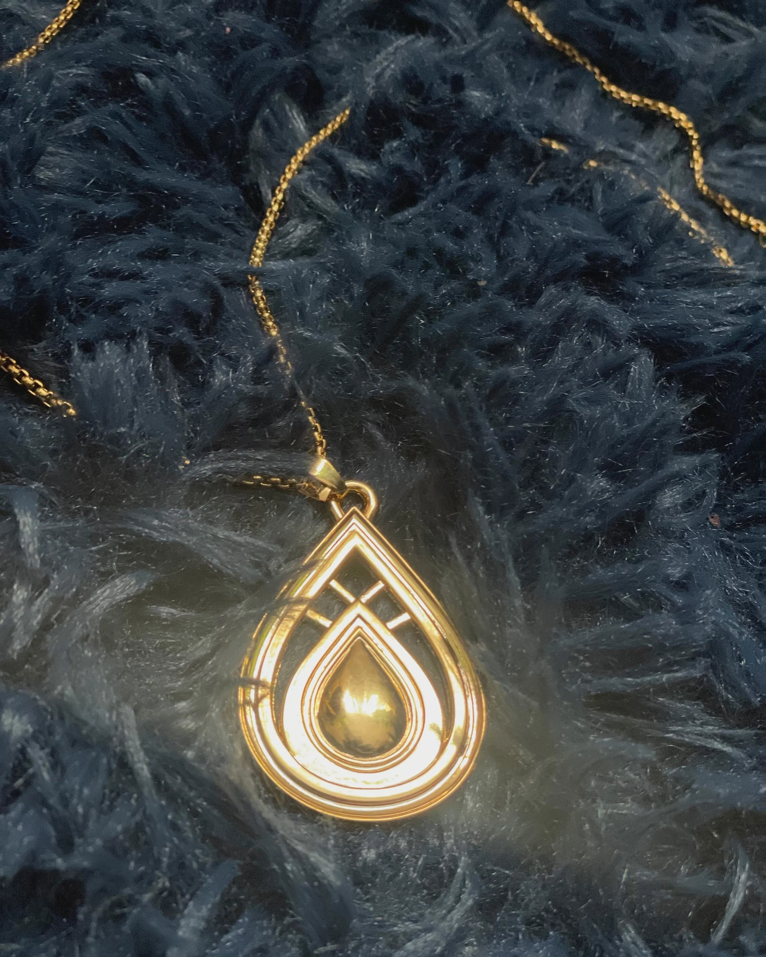 Gold+Drop+real+pic+2.jpg