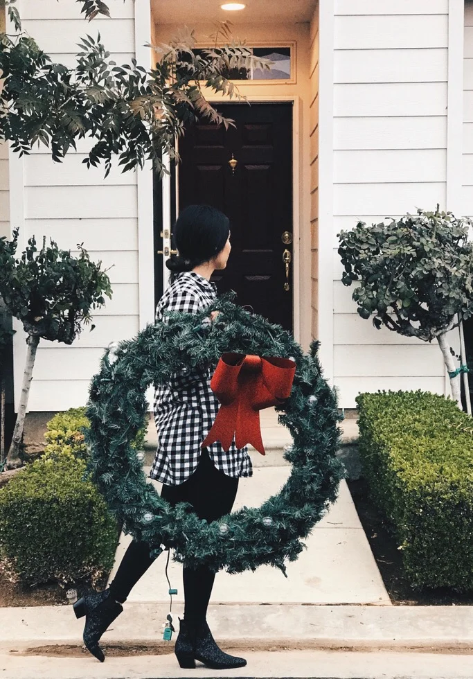 Waisted no time getting right to decorating the home for Christmas! 