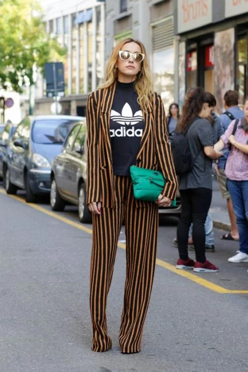 Image Via Pinterest 10. Another fun example of casual chic. Love it. Don't be afraid to mix "unusual pairs" together. They usually end up making the best outfits. 
