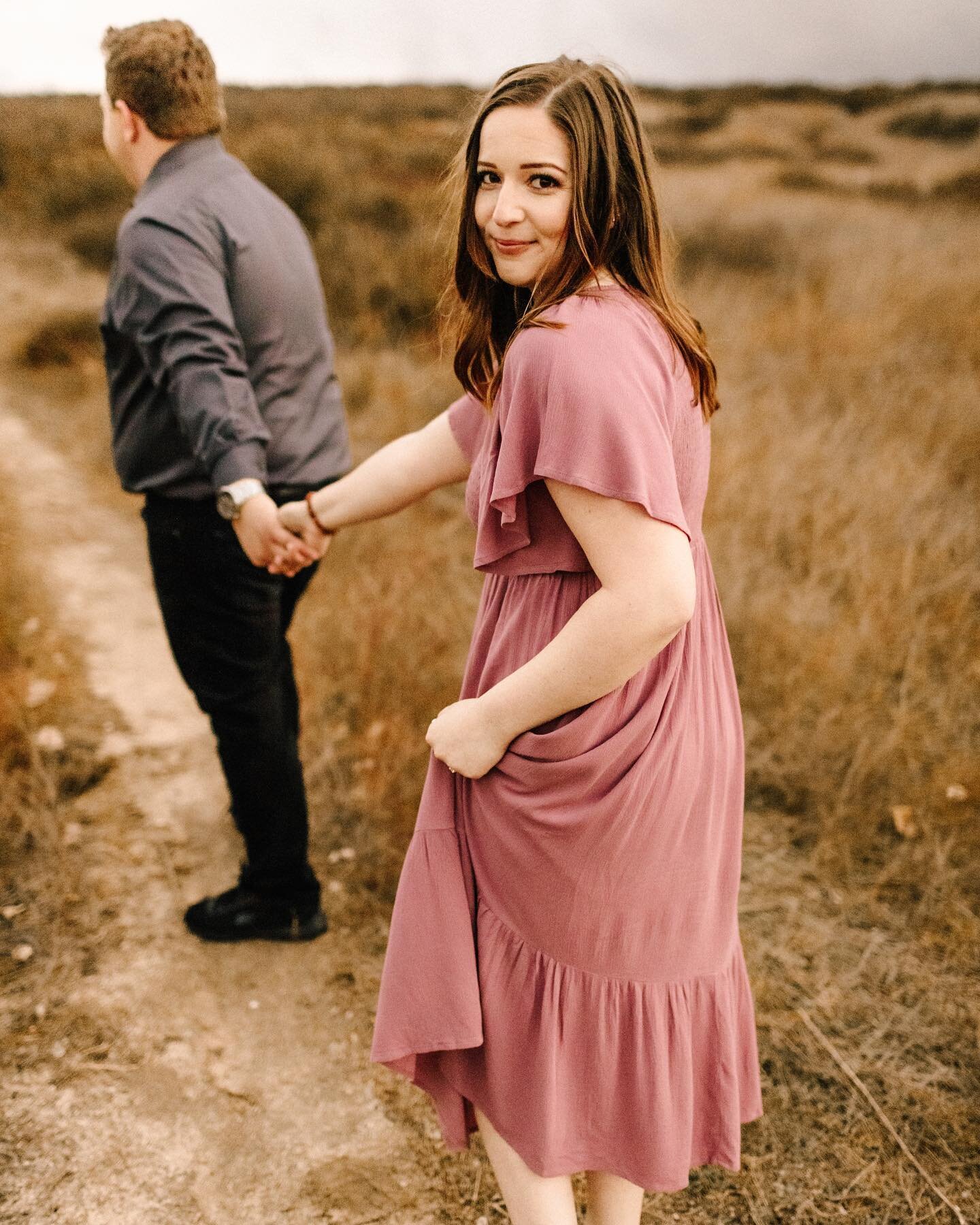 Stormy weather e-sesh for these cuties 🌩