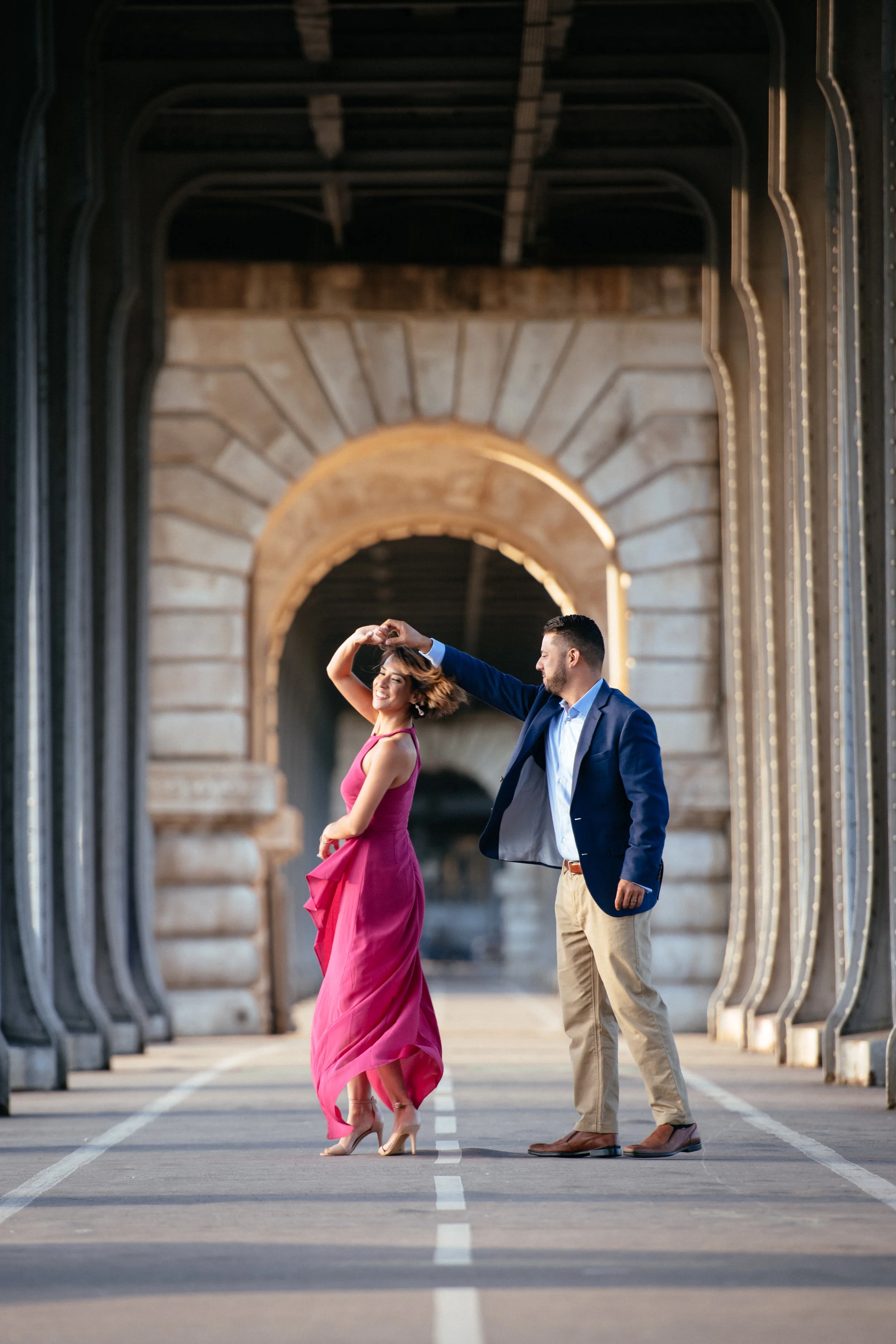 Paris Photo Session at Pont de Bir Hakeim.jpg