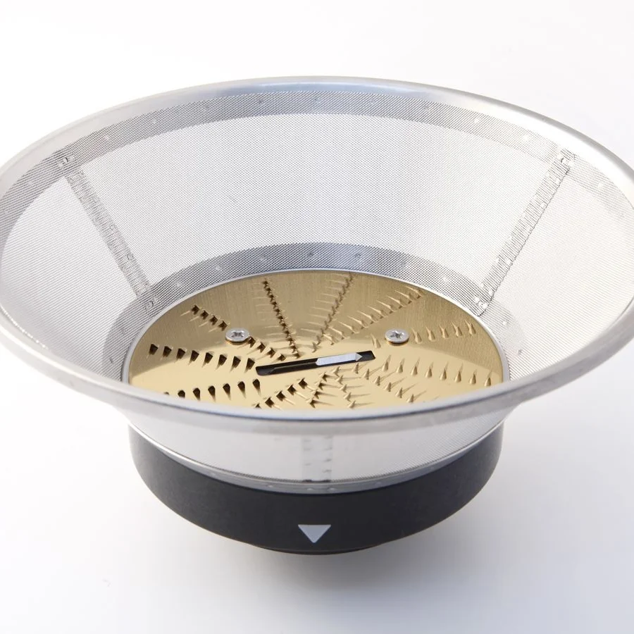 2357-635265969826143750_Sage_Nutri_Juicer_Pro_BladeBasket_Scale-ScaleNoWhiteSpace_w1252_h904.jpg