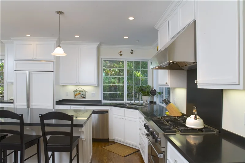 The Benefits of Custom Kitchen Cabinets