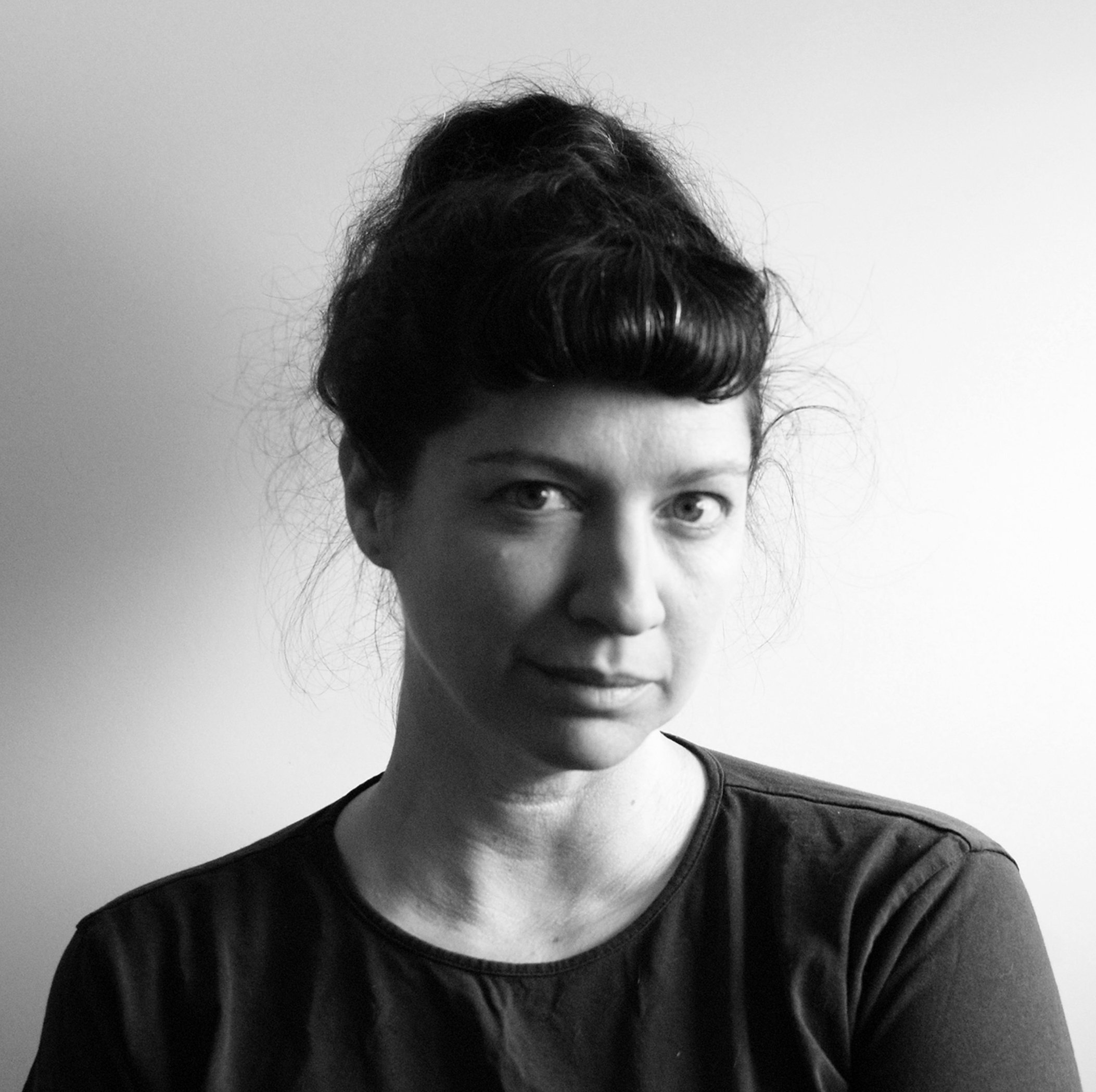 Monica Wiesblott-The Photographer