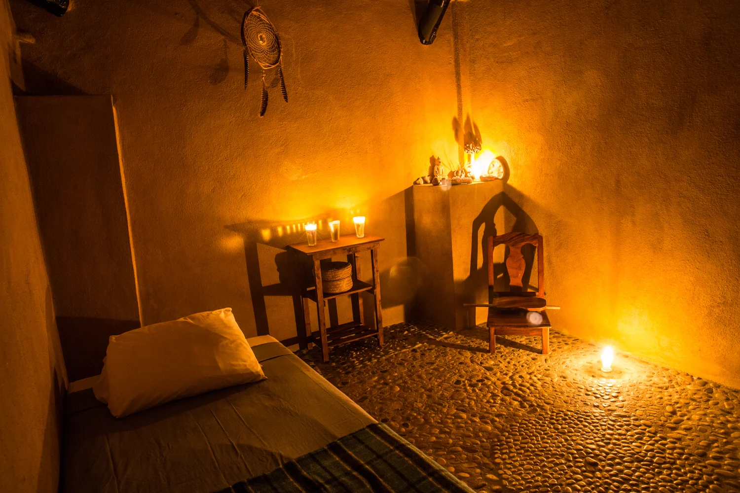 Dark Room Meditation Retreat Mazunte, Mexico ARIGALAN Paradise