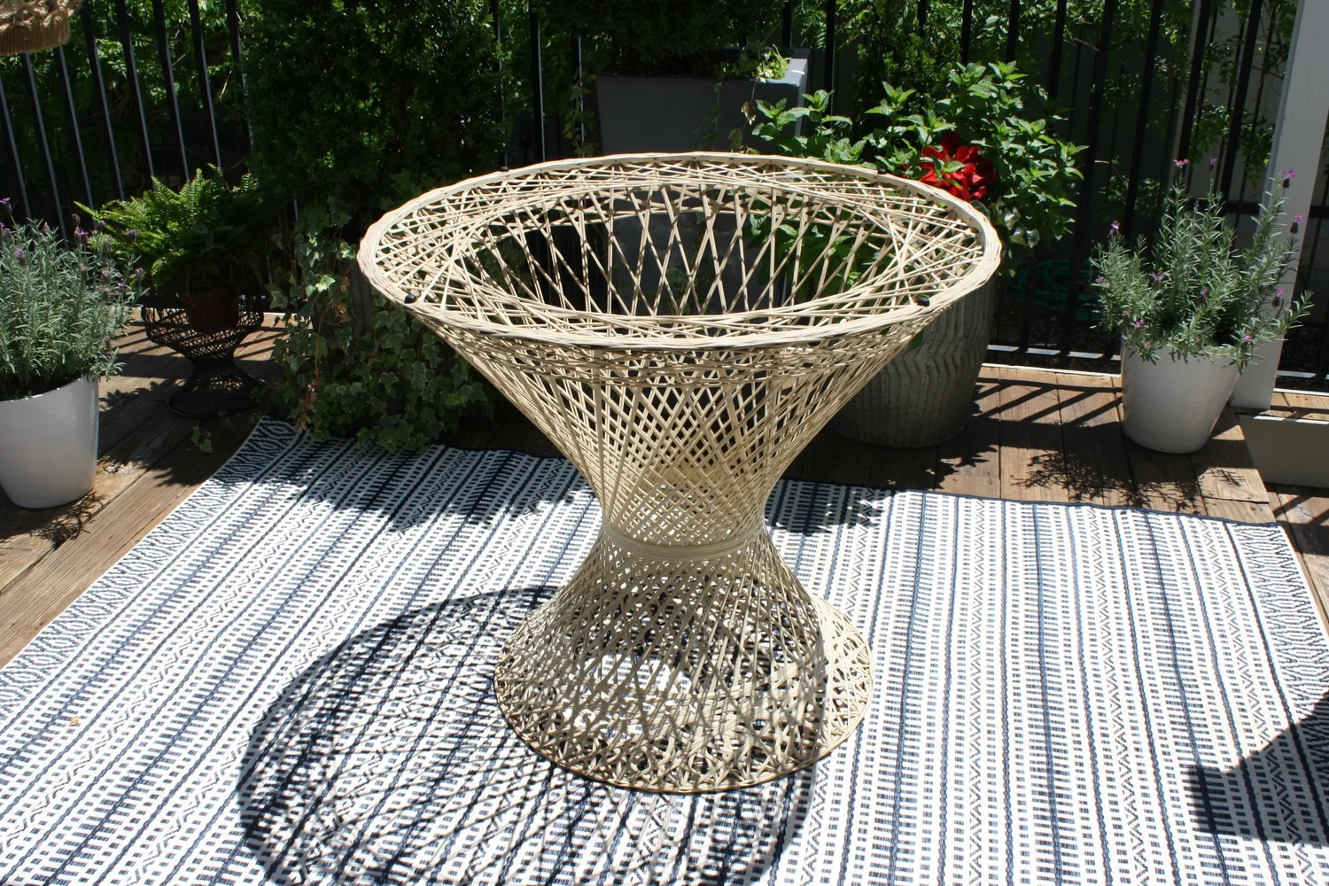 Mid Century Russell Woodard Spun Fiberglass Dining Table Jackson Kline