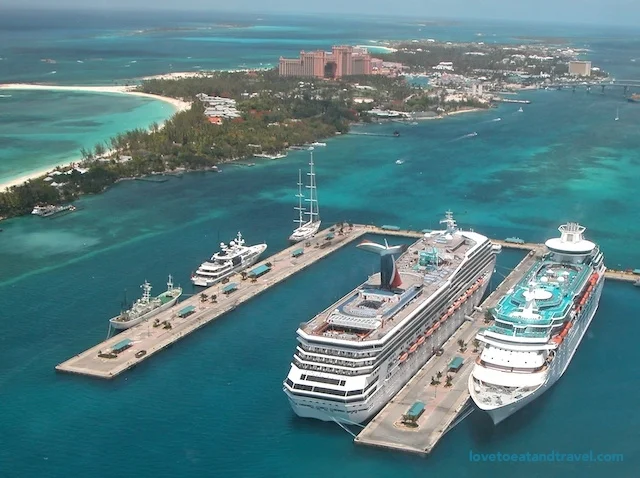 Nassau-Bahamas-17-lovetoeatandtravel.jpg