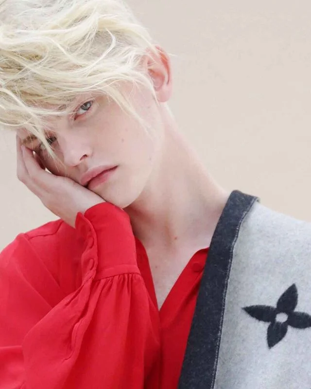 Empty-ing for @fuuuckingyoung .
Directed &amp; photo by Celine Hong from @studio_dot_comme 
Model by Robbie M @robbiejcm (@supamodelmanagement )
Styling by Gareth Chow @freakydandy 
Makeup by Jinny Kim @jinny_mua 
Hair by Moe Mukai @moemukai23 .
.
#f