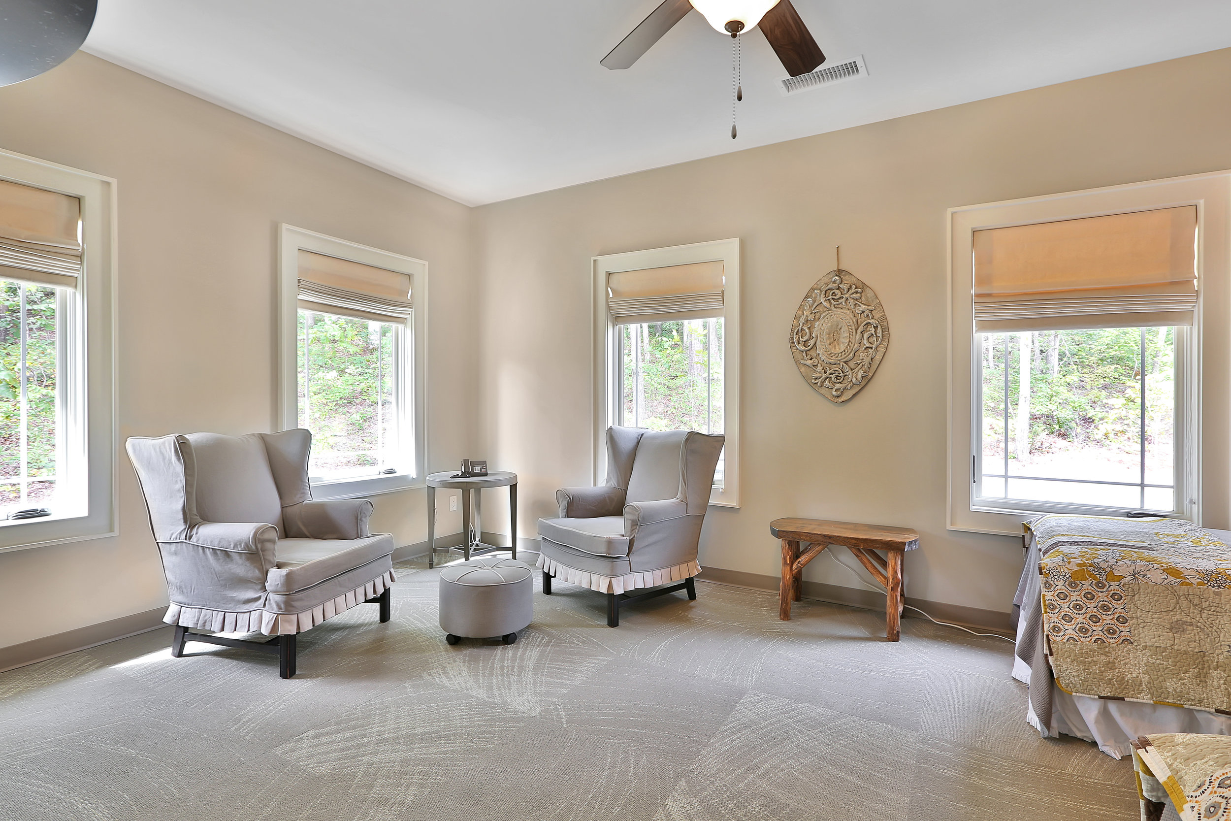 Twin Bedroom Sitting Area.jpg