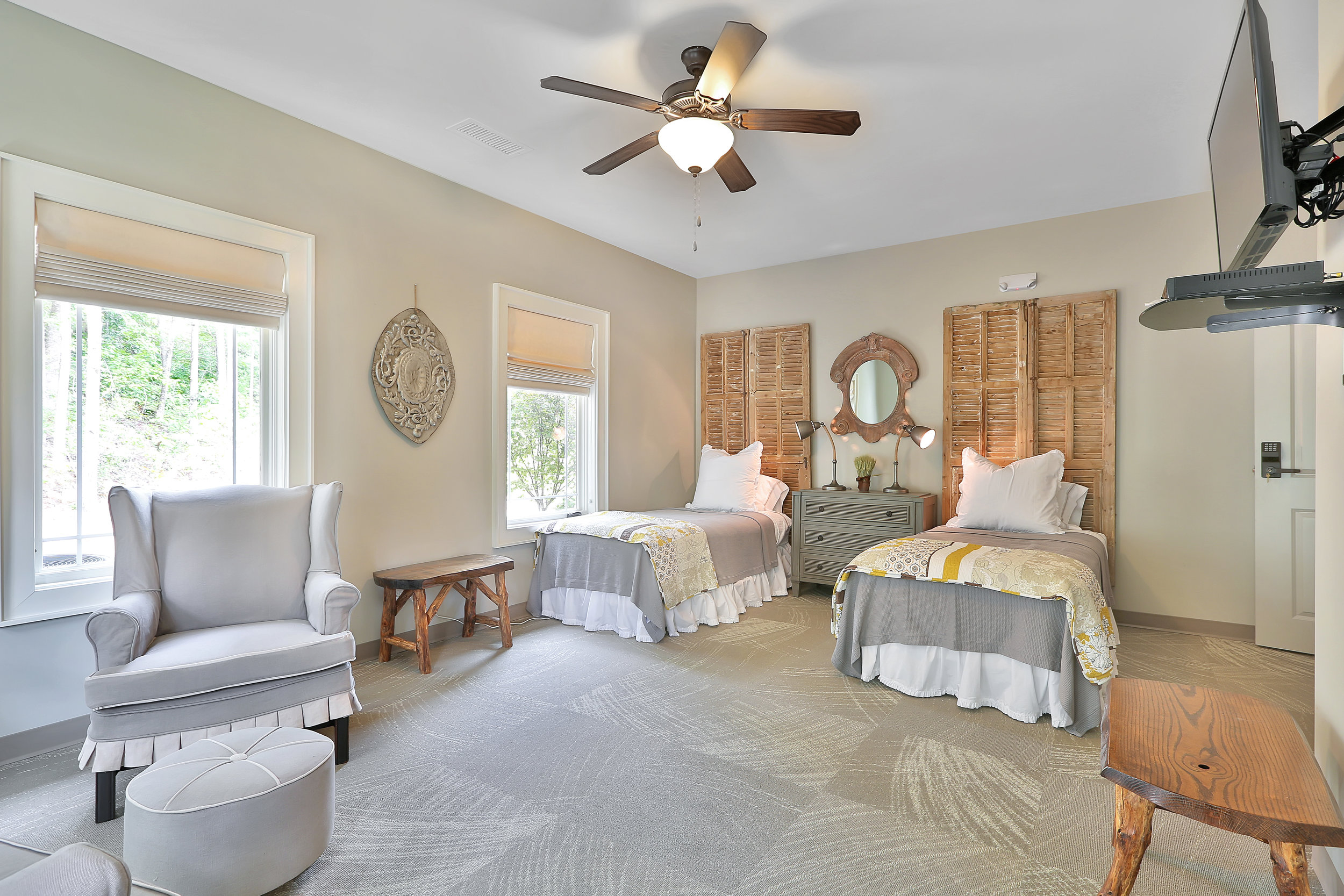 Twin Bedroom.jpg