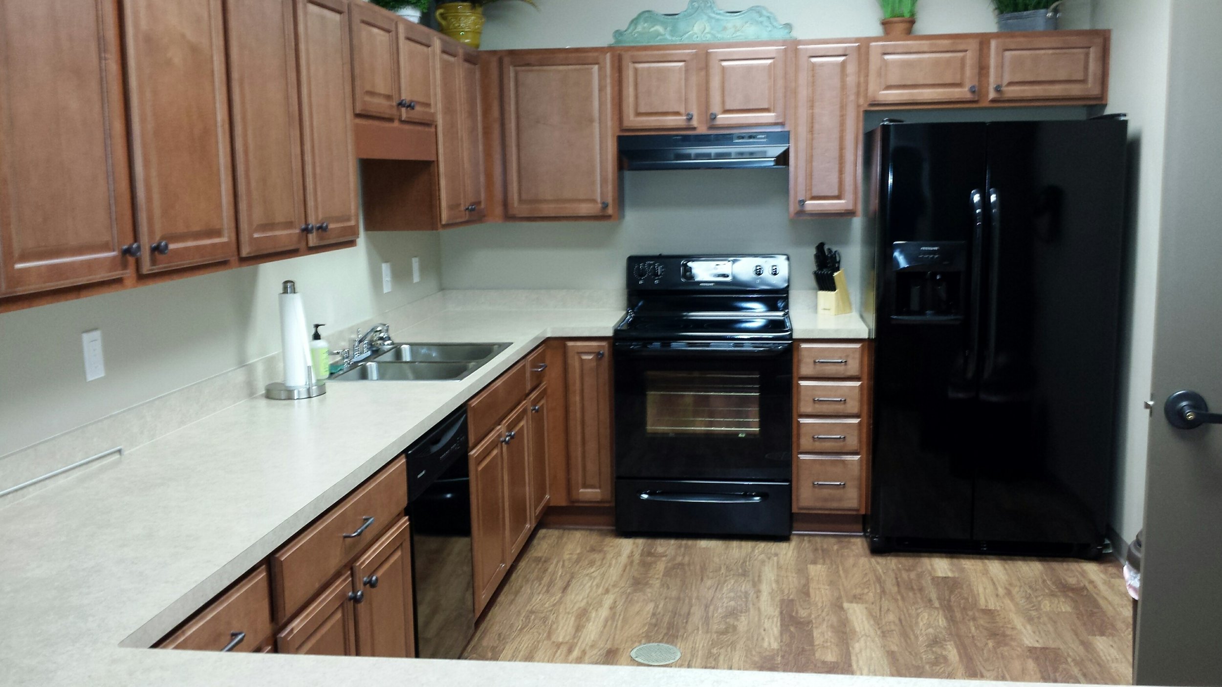 Kitchen 4.jpg