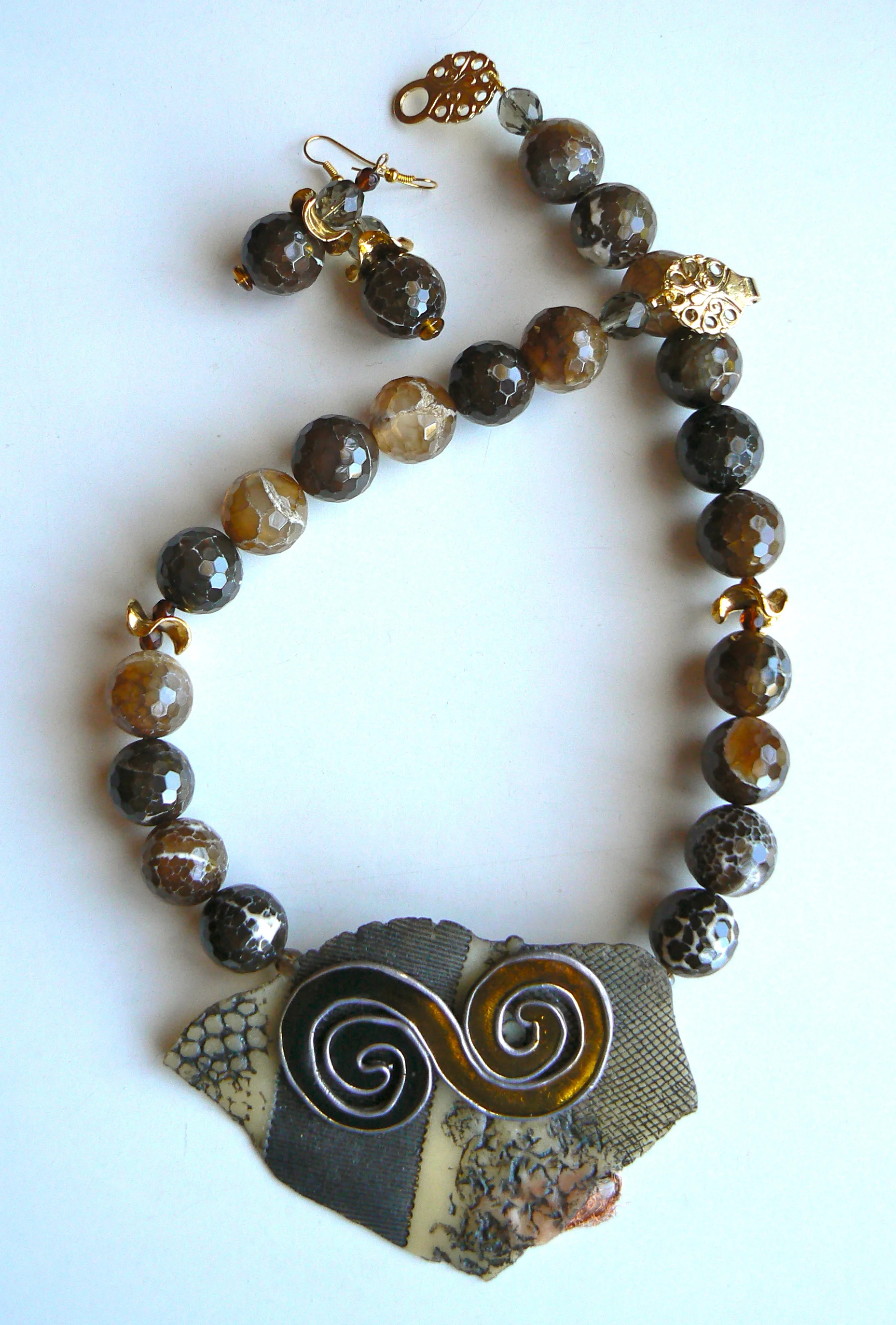 Neck Piece