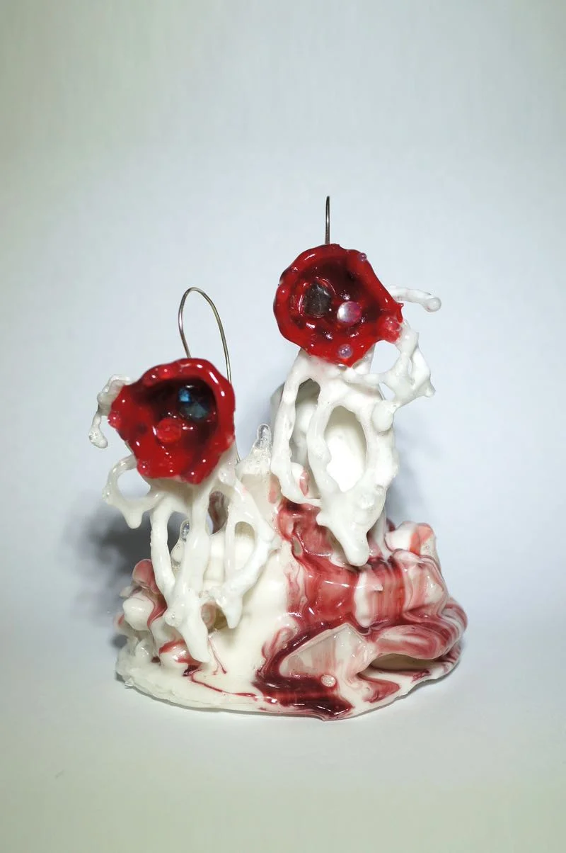 Travelling and Settling: Earring with stand - Shan Shan Mok