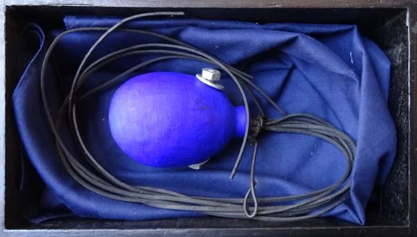 Fetish No 39: Bolt from the Blue