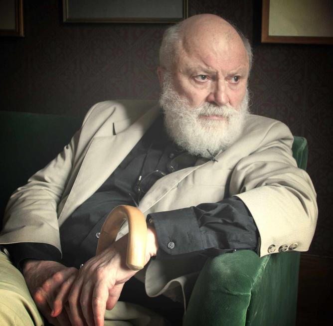Geoffrey Hill